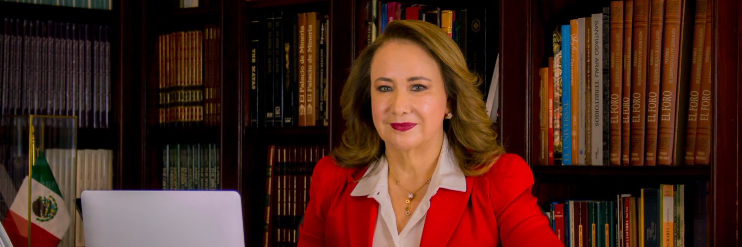 Académico de la UNAM revela plagio de Ministra de la Corte.