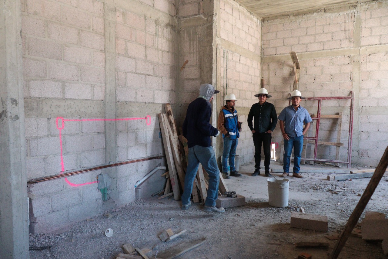 SOPOT supervisa  construcción del Centro de Salud de San Pedro Huaquilpan