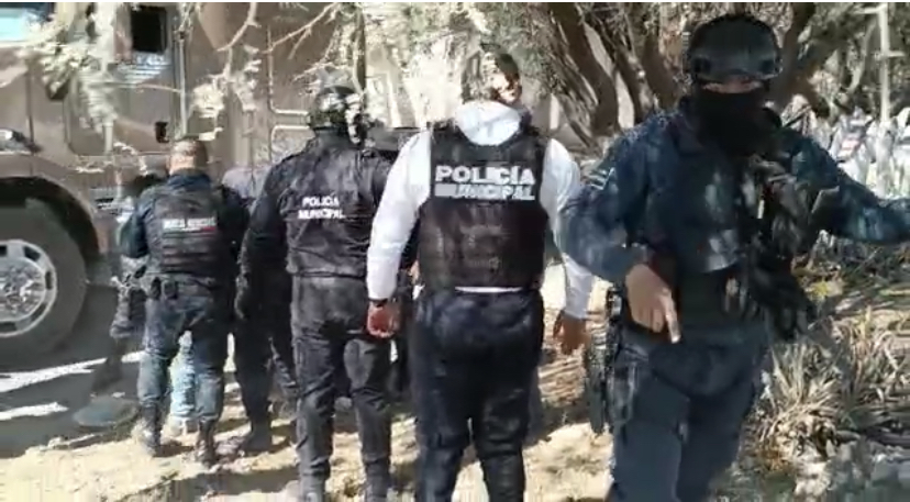 Policía de Mixquiahuala agrede a periodista.