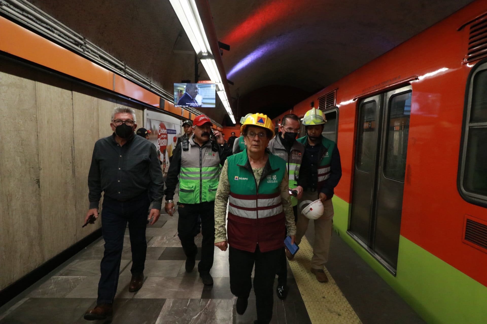 Intoxicados en el Metro por “corto circuito atípico”: Sheinbaum
