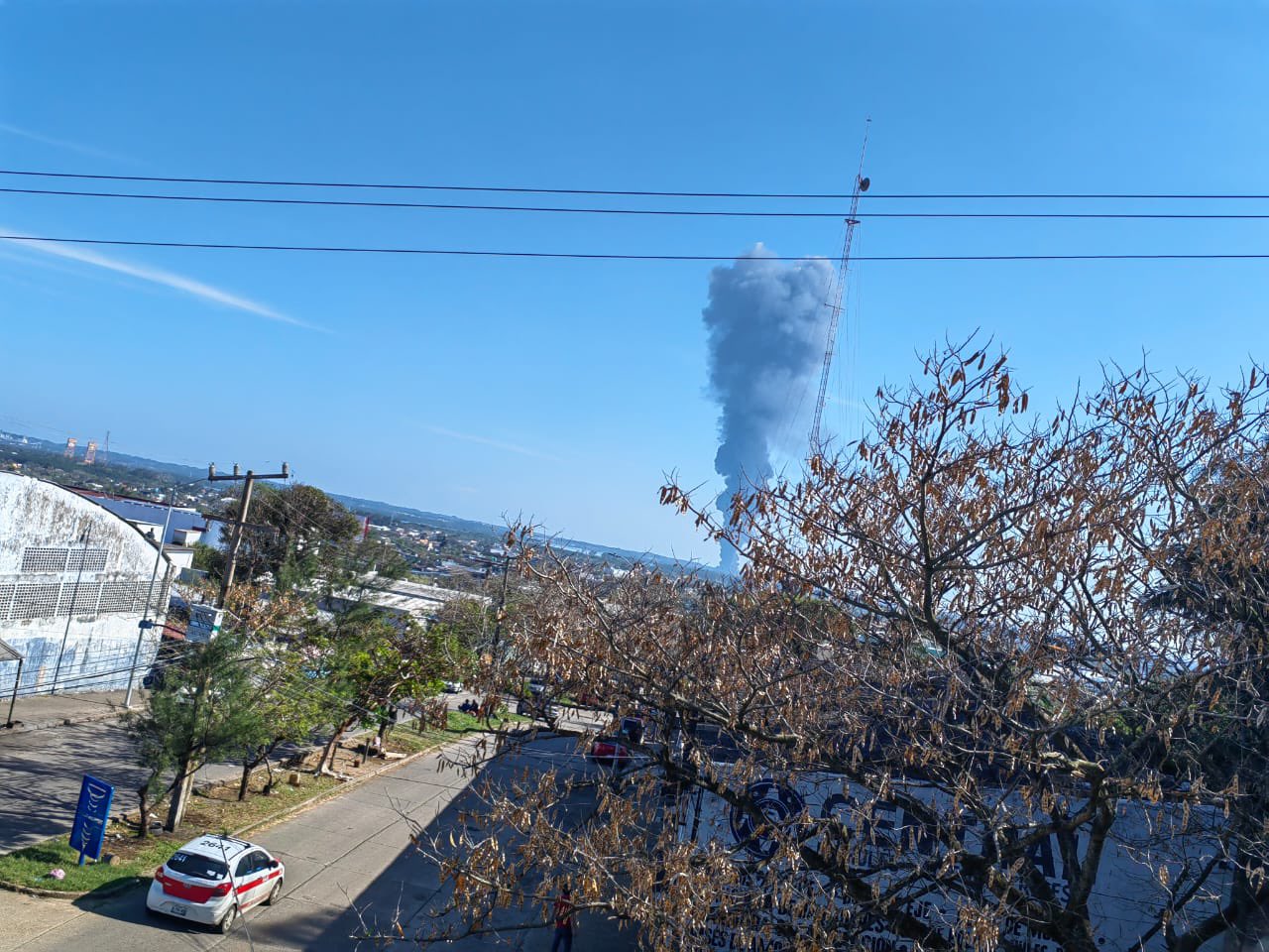 Incendio en instalaciones de PEMEX en Ixhuatlán del Sureste