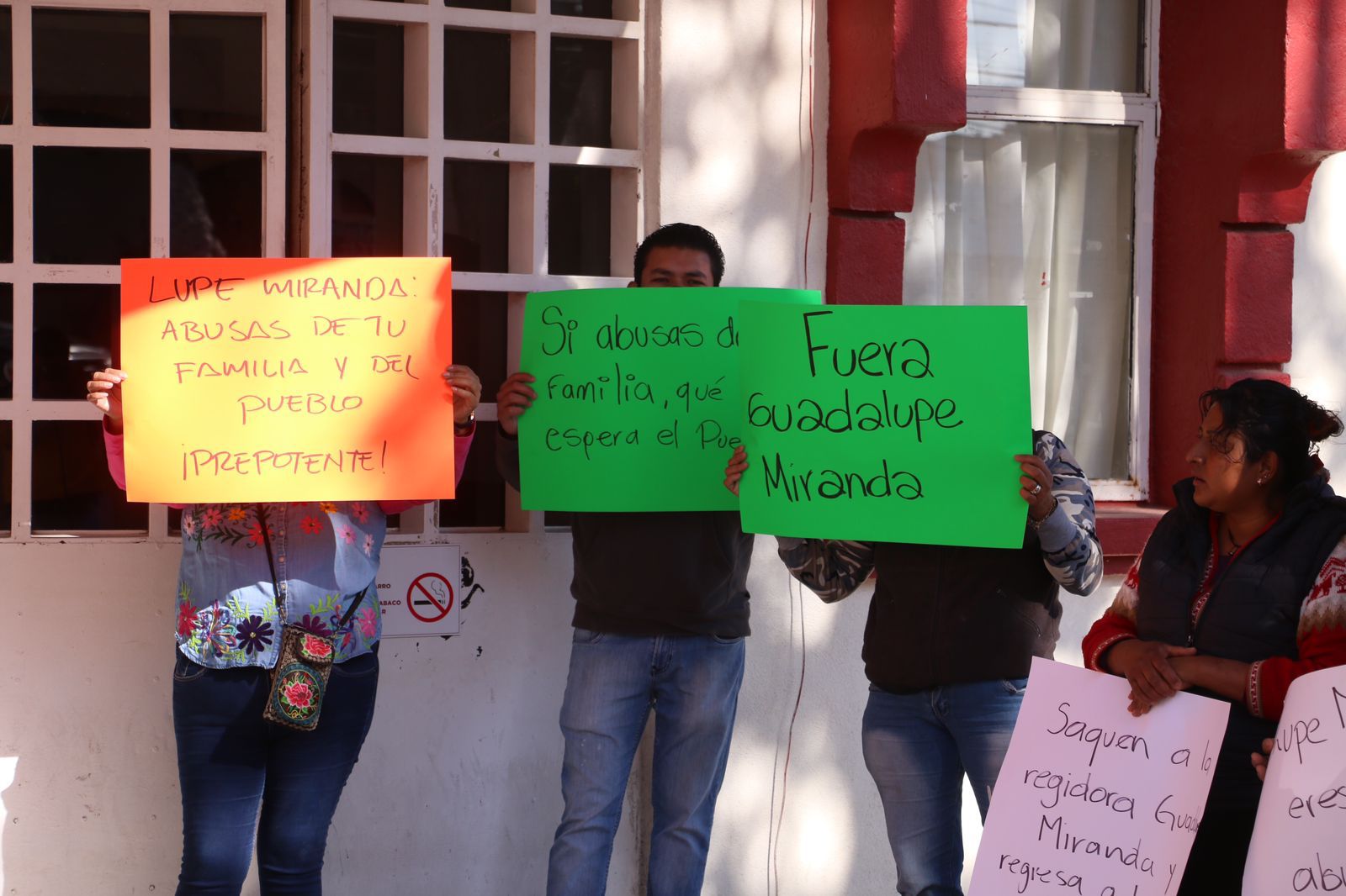 Protesta en Cabildo de Tepeapulco termina en golpes