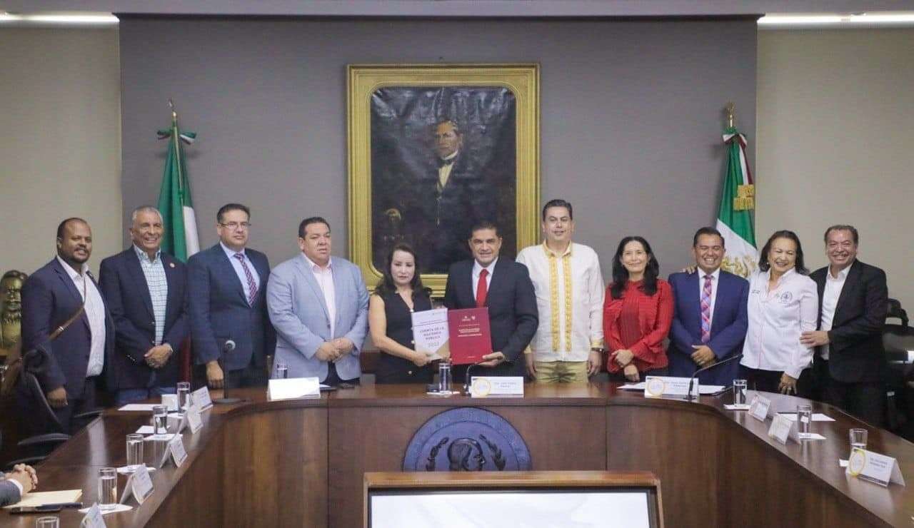 Recibe Congreso local Cuenta de la Hacienda Pública 2022