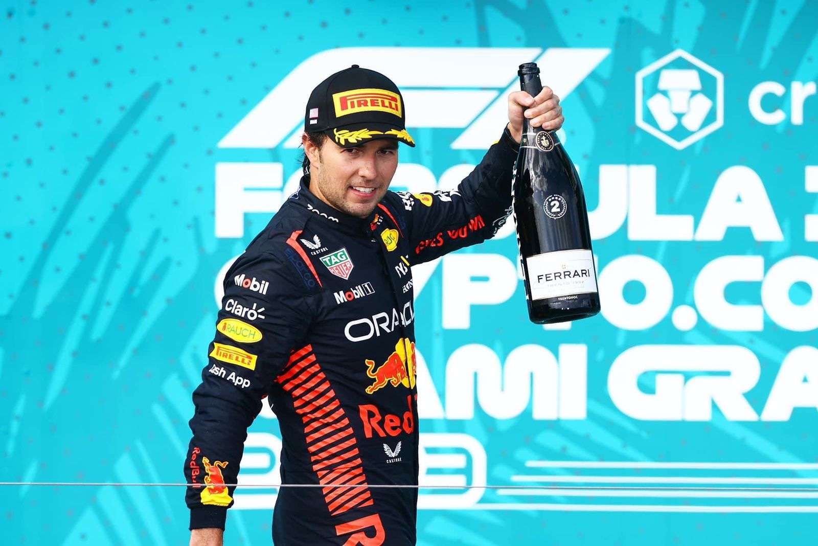 Checo Pérez se consolida en el segundo lugar del campeonato de conductores en la F1