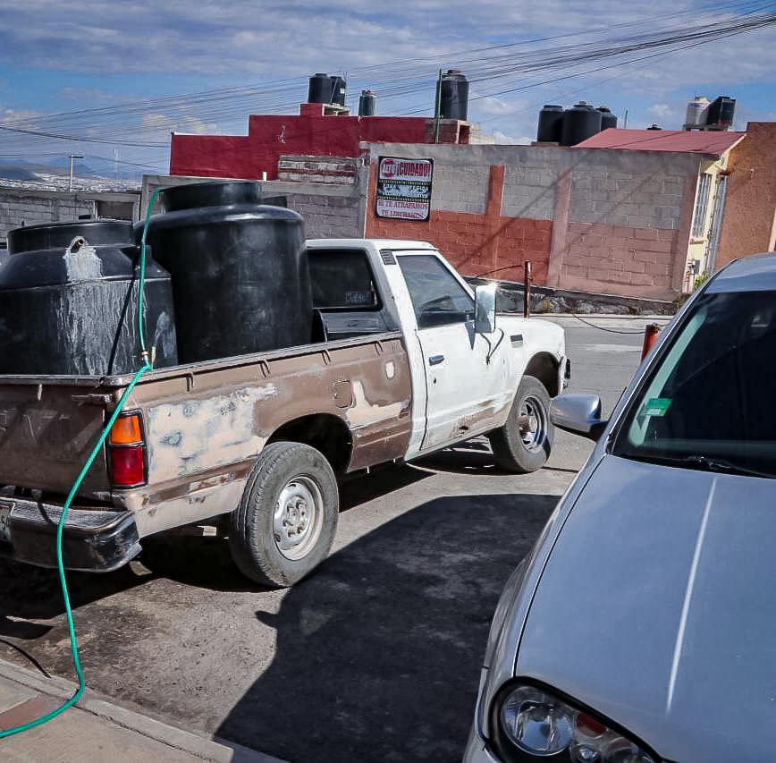 Cancela Caasim 2 tomas de agua clandestinas en Pachuca