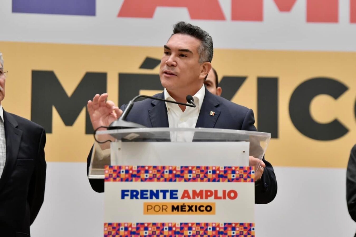 Responde Alito Moreno a cateos de inmuebles supuestamente a su nombre en Campeche