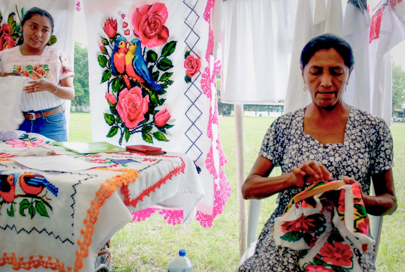 Abre SEBISO convocatoria para que artesanos participen en Feria de Pachuca