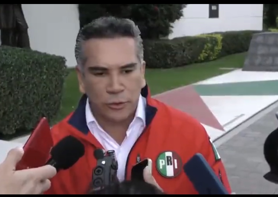 Podría Beatriz Paredes declinar por Xóchitl Gálvez; PRI emitirá mensaje el miércoles