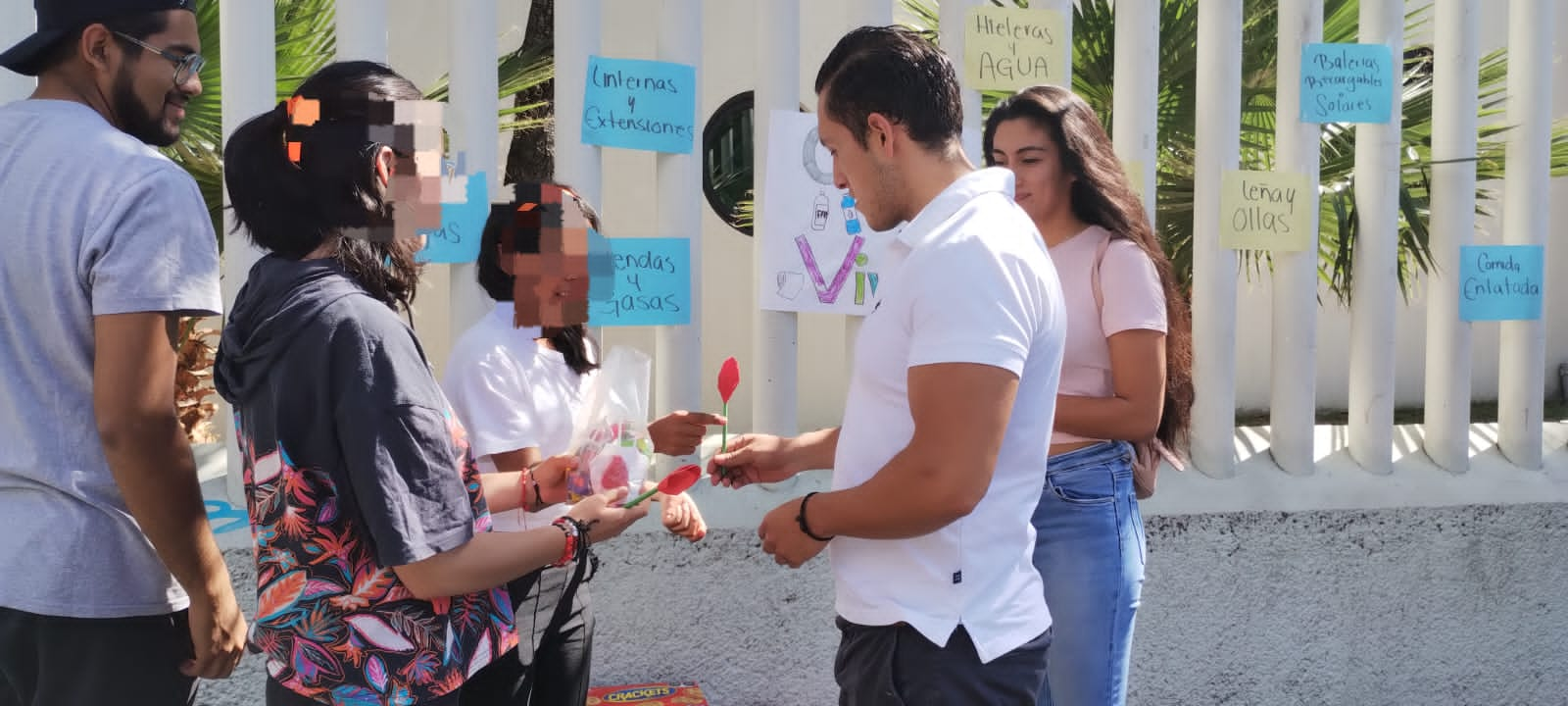 Estudiantes de prepa 1 organizan colecta en beneficio de paristas