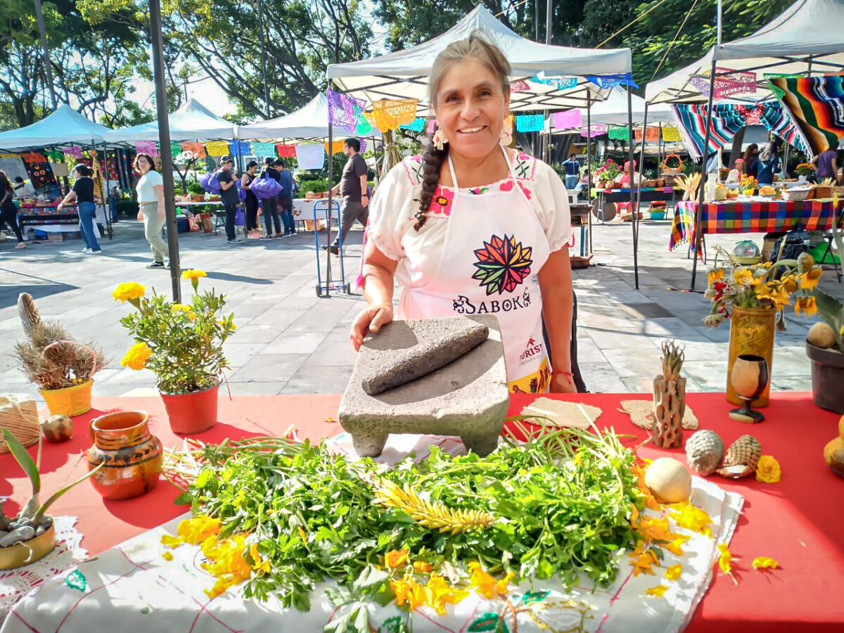 Hidalguenses en Encuentro de Cocineras Tradicionales