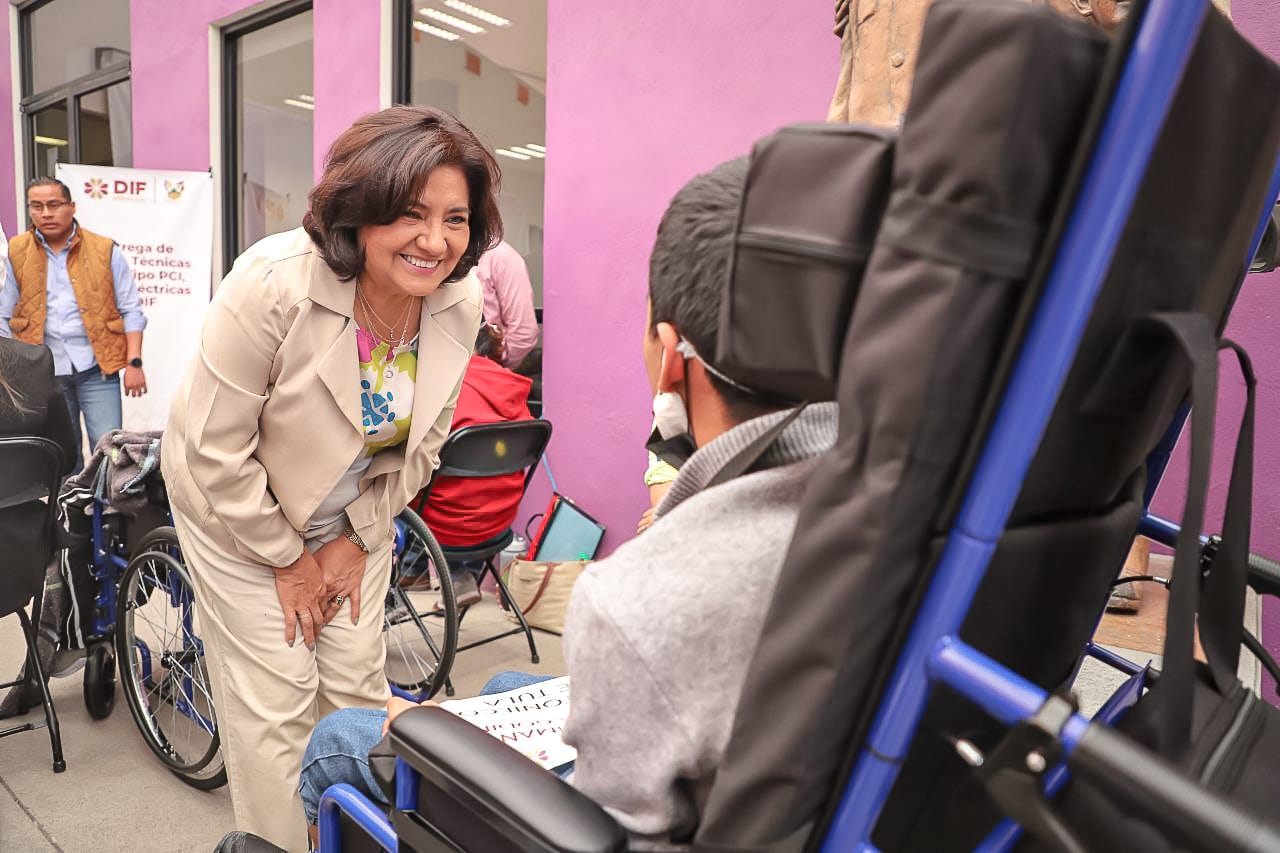 El DIFH entrega ayudas técnicas a personas con discapacidad