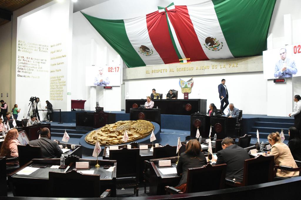 Comparece Zorayda Robles Barrera ante la LXV Legislatura