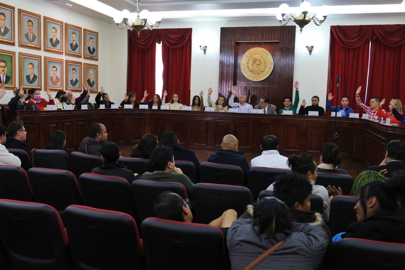 Aprueba Cabildo de Pachuca descuentos de licencias