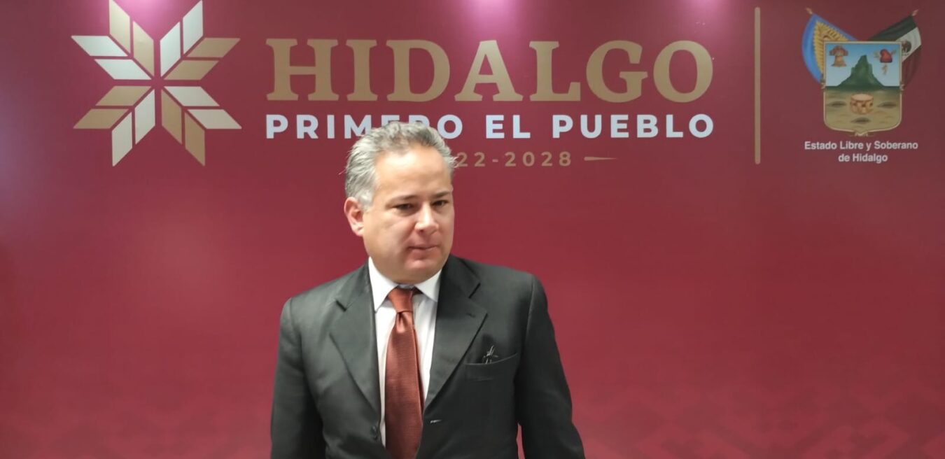 Presenta renuncia Santiago Nieto