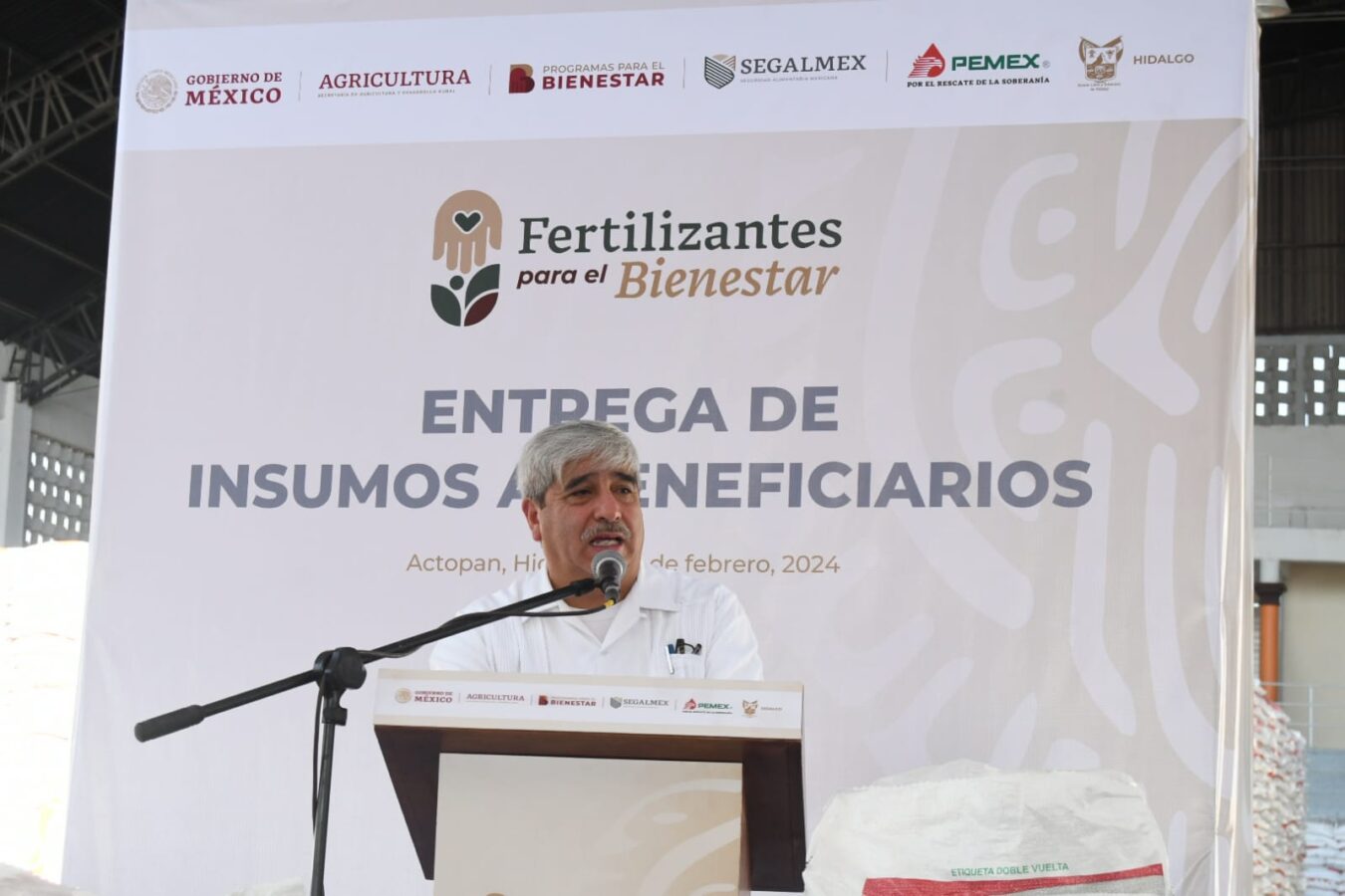 Apropiarse de los programas para que se conviertan en derechos constitucionales: Mendoza Zenteno