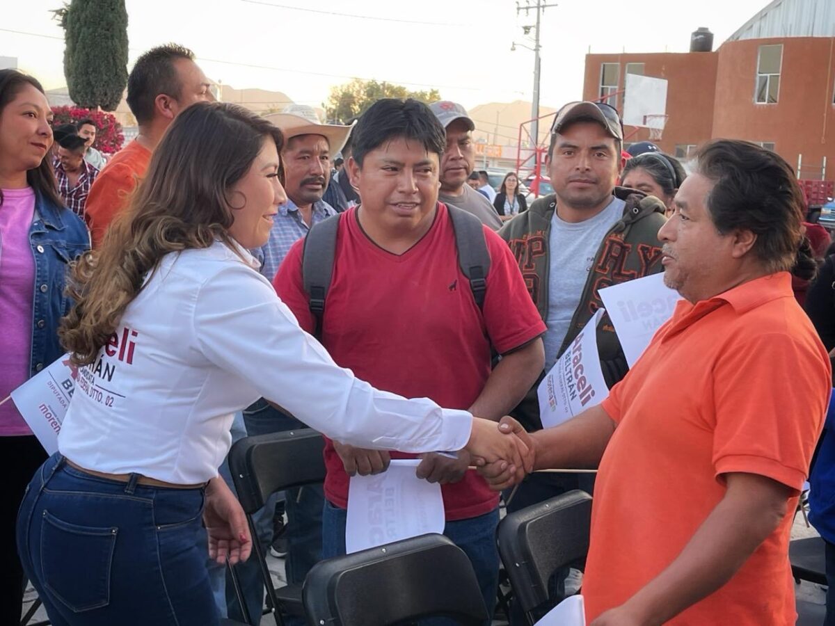 Inicia campaña Araceli Beltrán en la plaza principal de San Nicolás, Ixmiquilpan