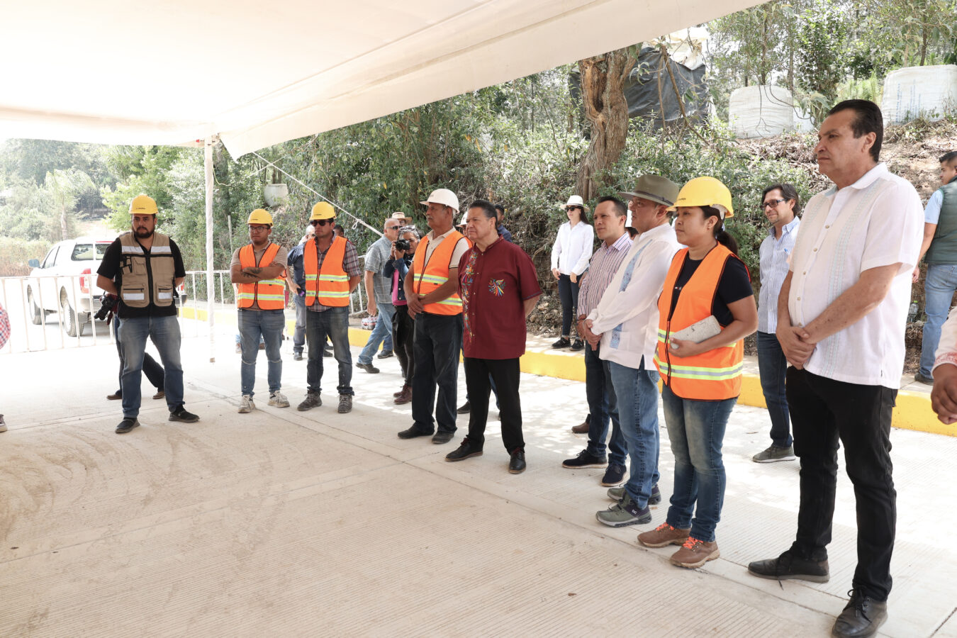 Supervisa Julio Menchaca construcción en Telesecundaria de Acaxochitlán