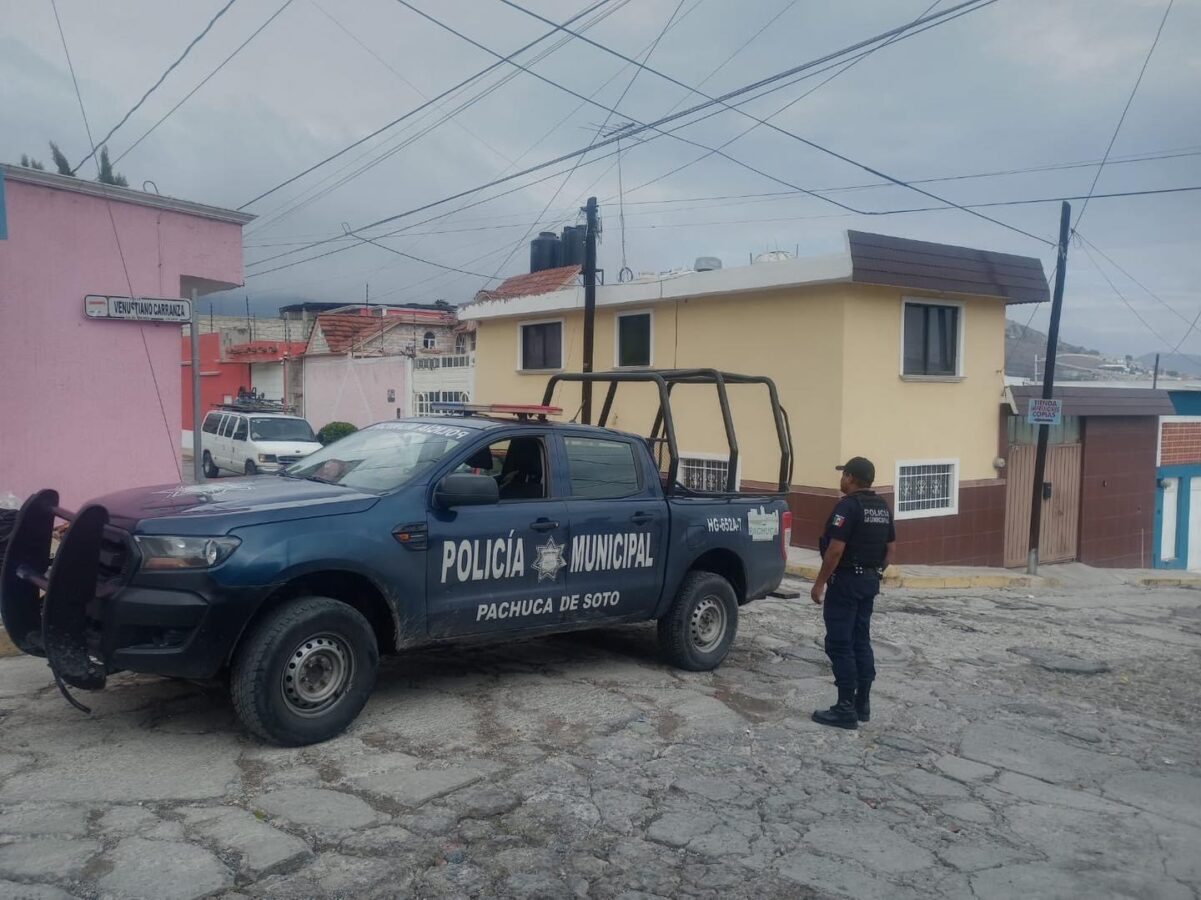 Detiene Policía de Pachuca a 2 hombres por cohecho