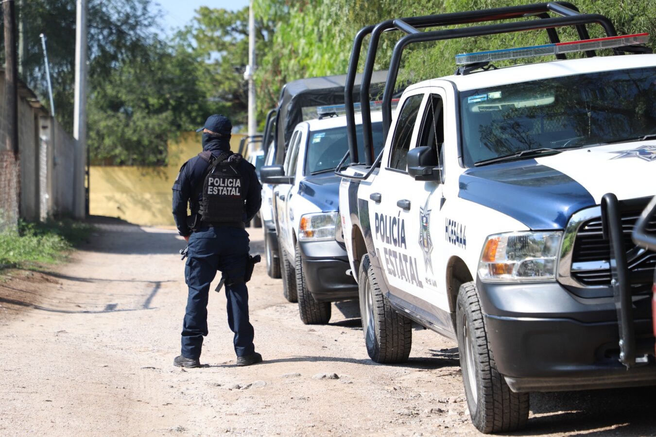 Aseguran drogas y vehículo blindado