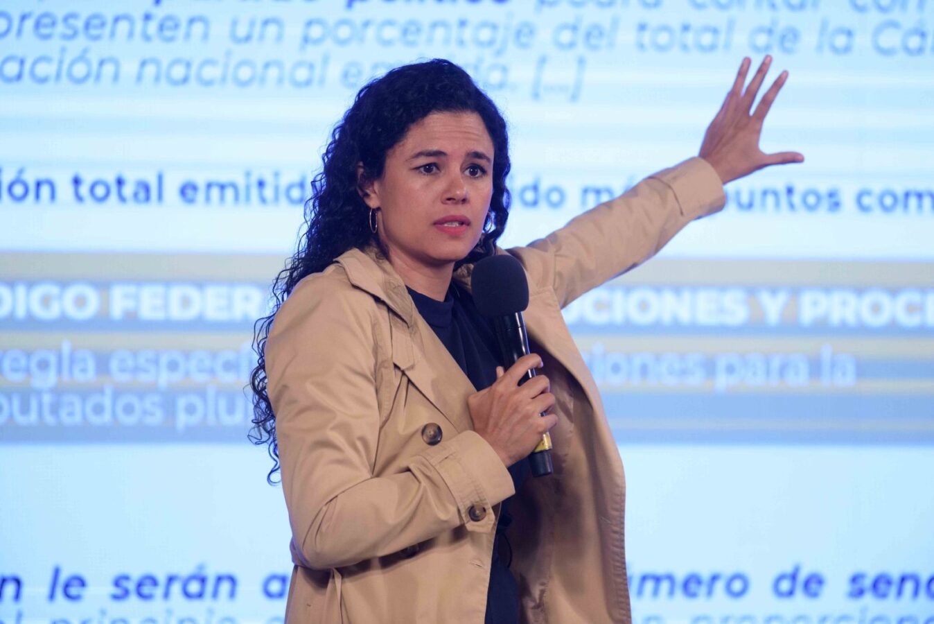 Descarta Luisa María Alcalde sobrerrepresentación morenista