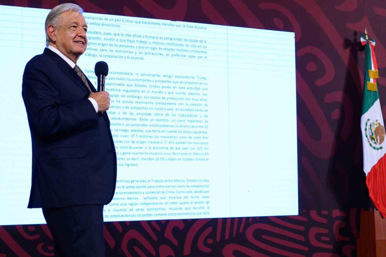 No me ande mandado a la chingada antes de tiempo: AMLO 