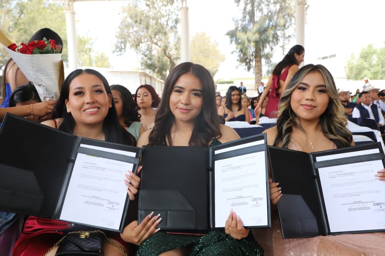 Realiza Cobaeh ciclo de graduaciones