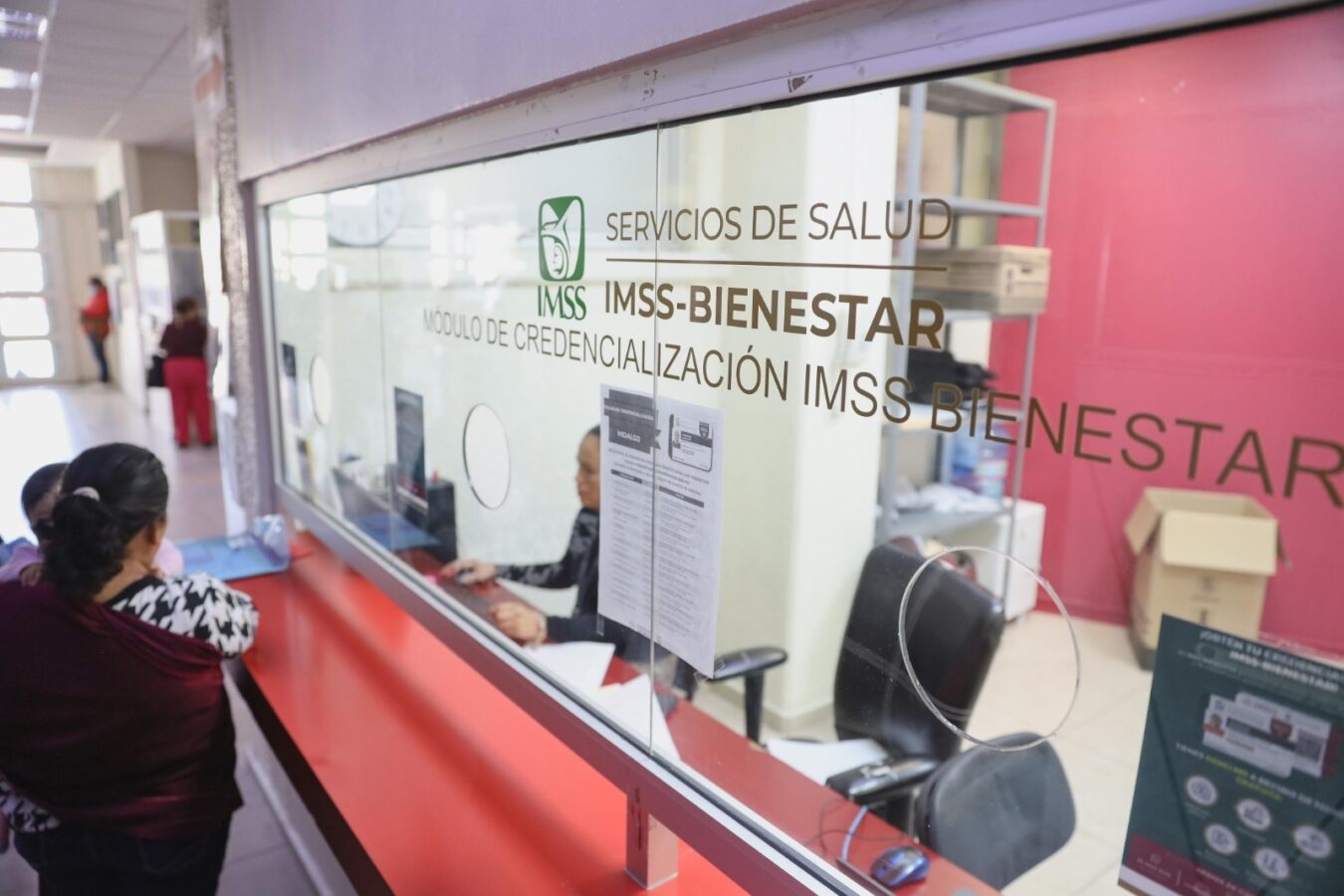 Amplía IMSS-Bienestar número de módulos de credencialización