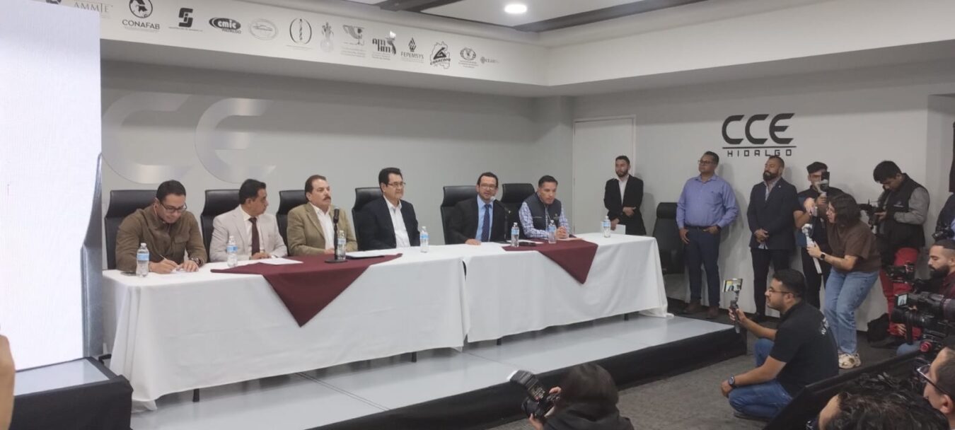 Entrega gobierno estatal proyectos audiovisuales a empresarios