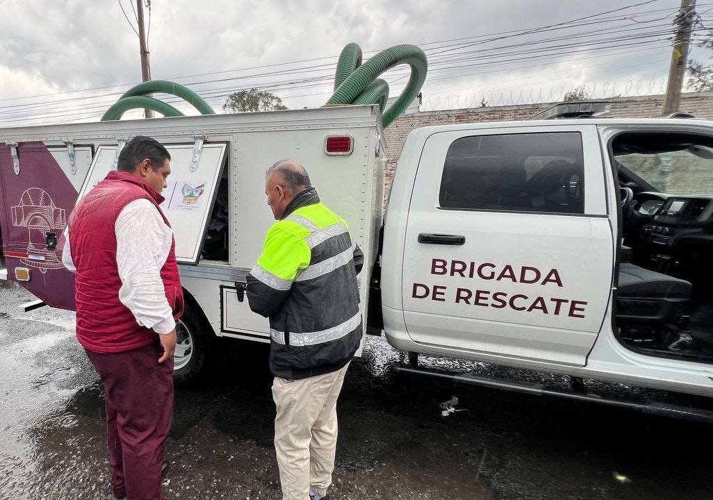  Envía SIPDUS maquinaria a la región Tula