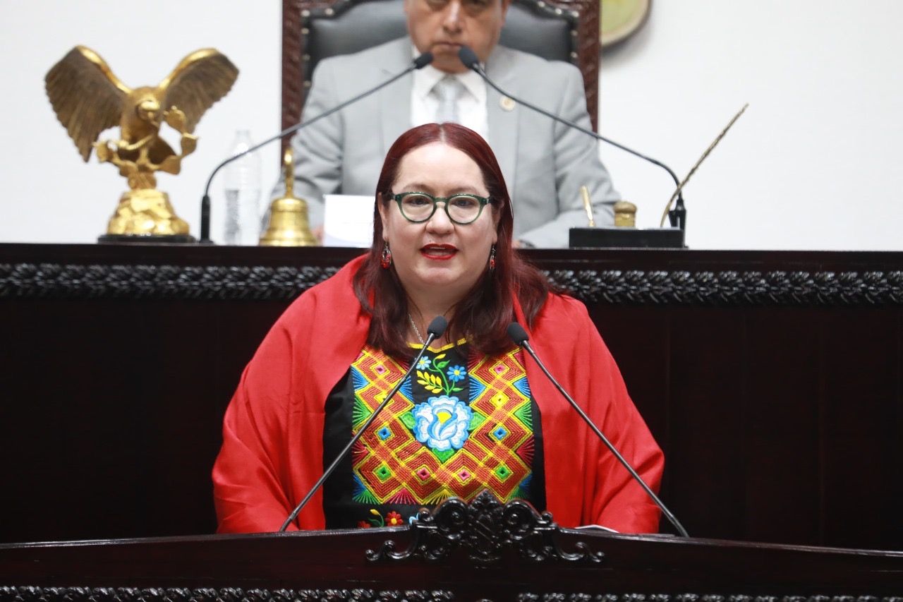 Propone Tania Meza garantizar paridad de género en los ayuntamientos