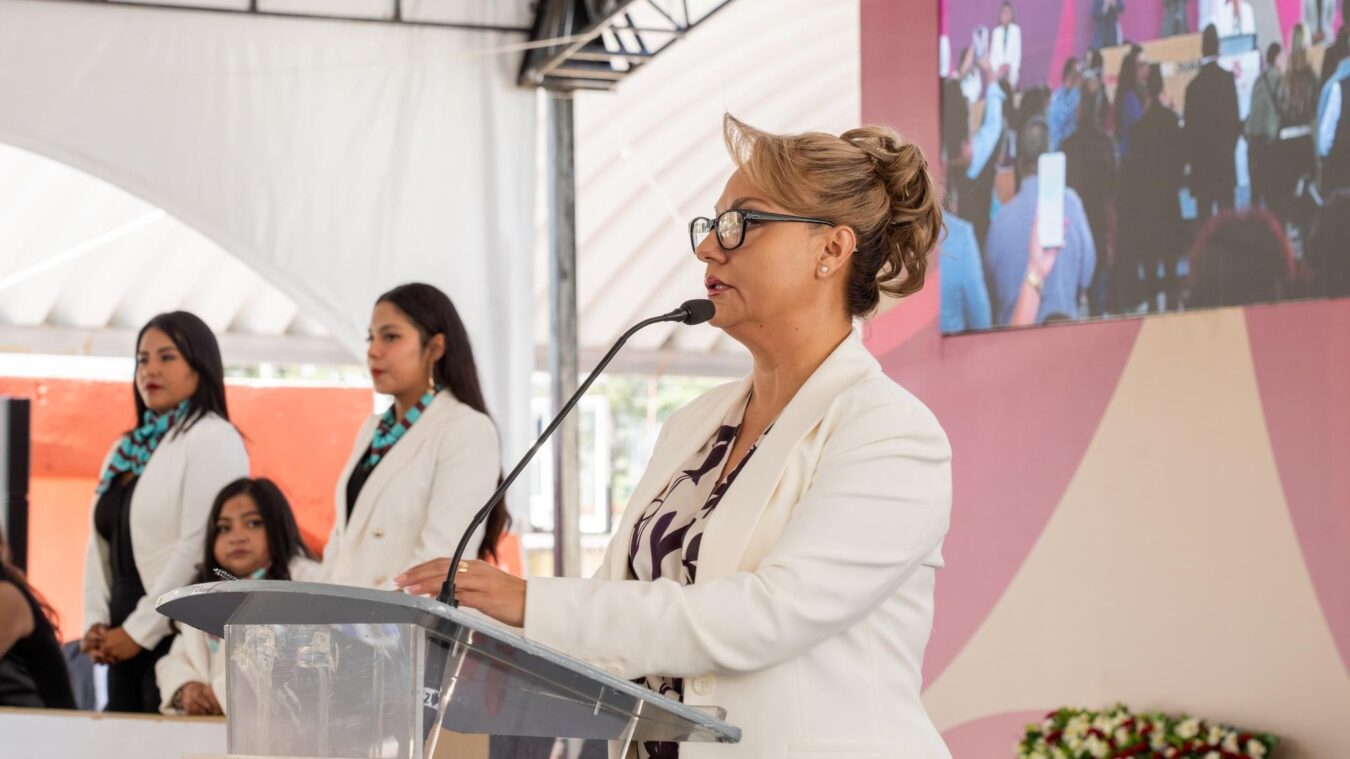 Toma protesta Cynthia Arellano, presidenta de Zapotlán