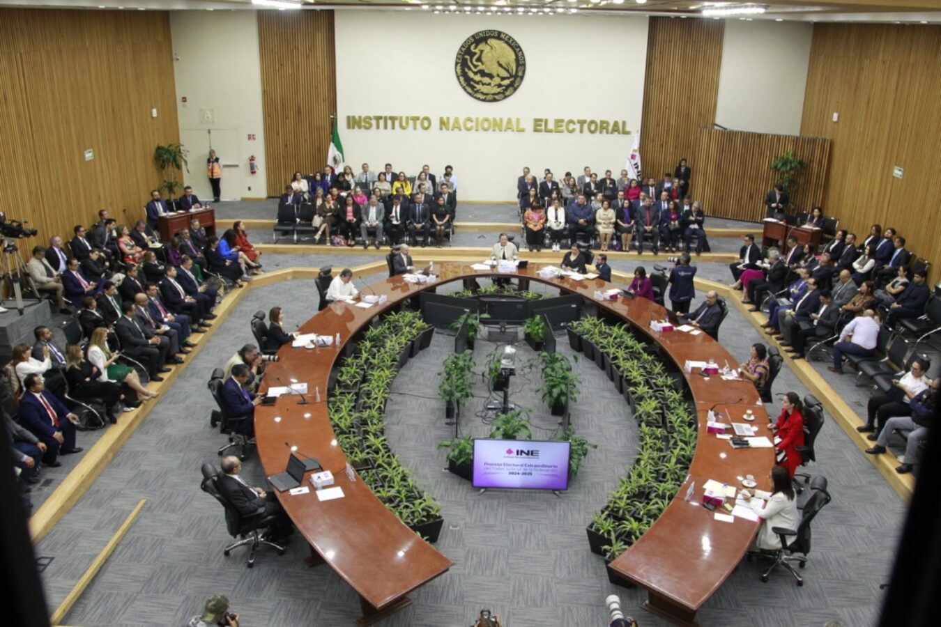 Desacata INE Suspensiones por Reforma Judicial 