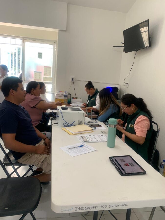 Realiza IMSS-Bienestar jornadas de registro y credencialización en Metztitlán