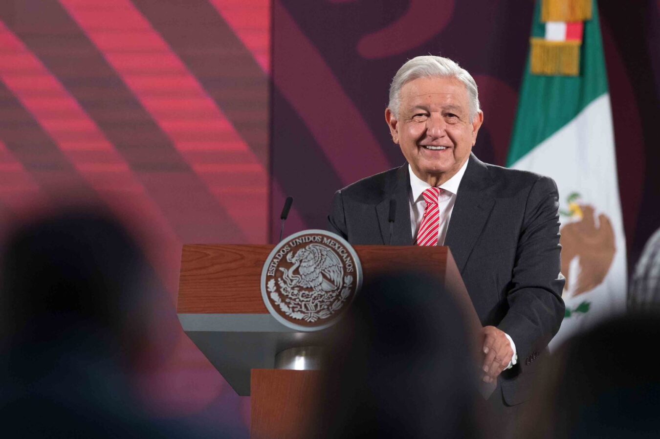 Andrés Manuel López Beltrán va a ayudar a consolidar Morena: AMLO