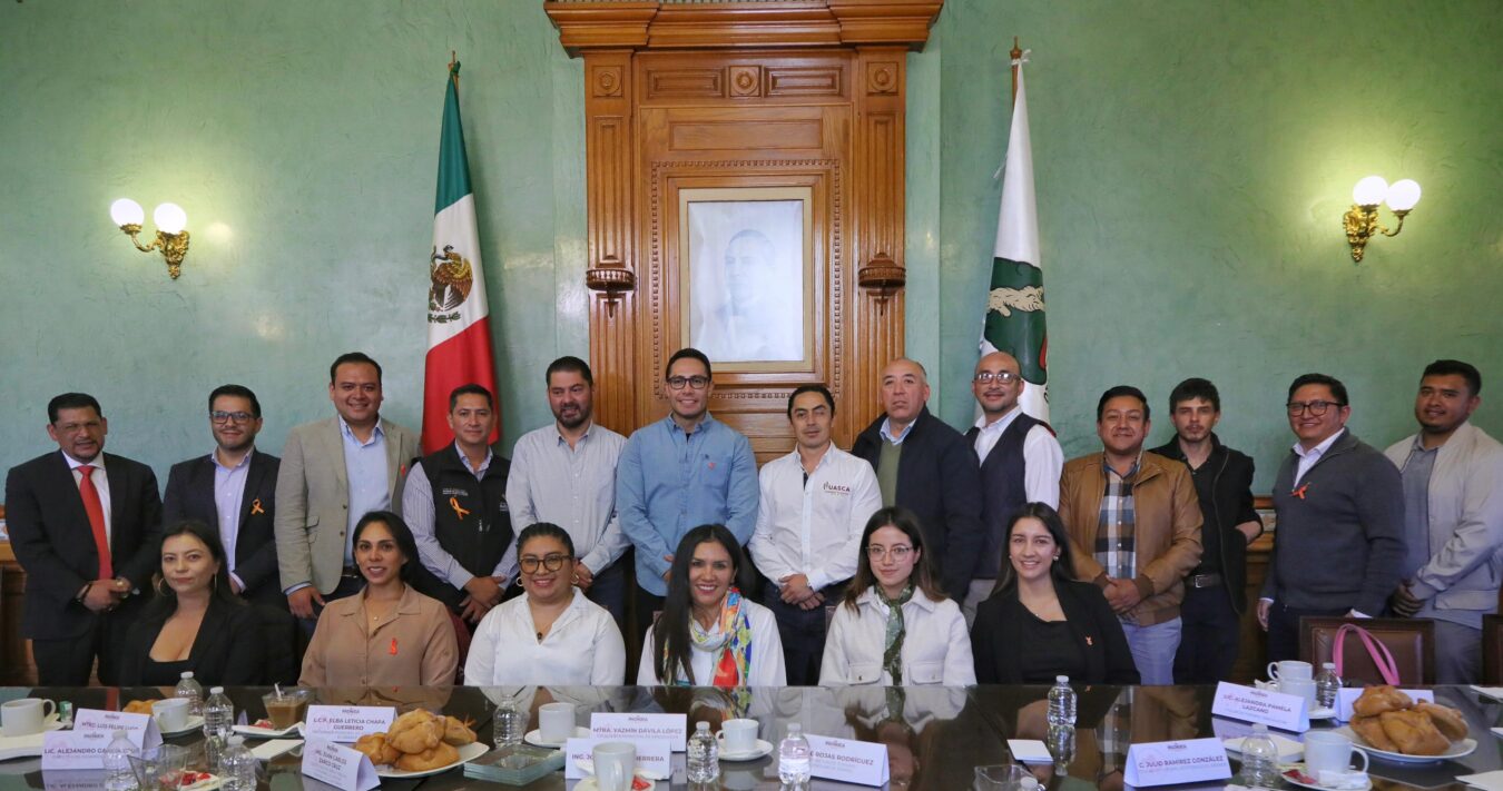 Se reúnen municipios que conforman el Geoparque Comarca Minera