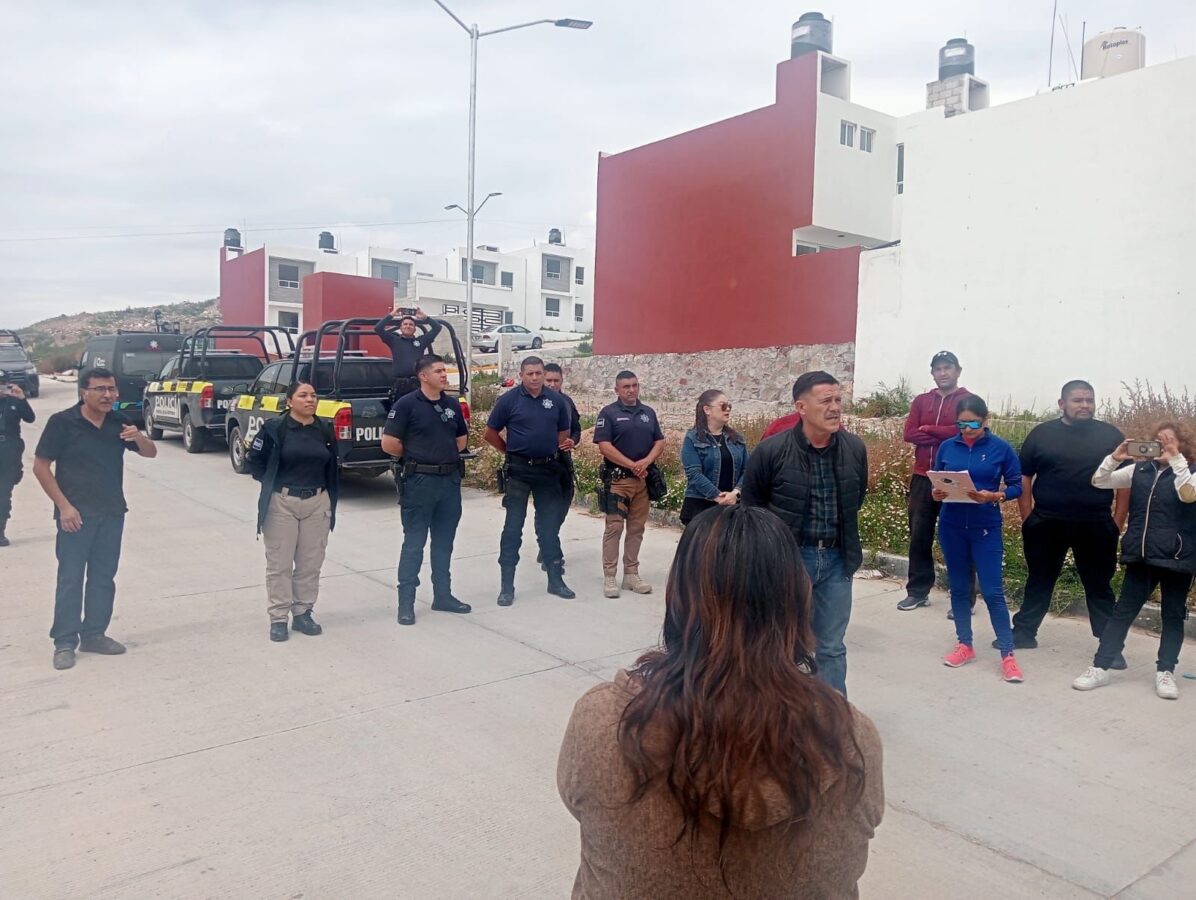 Sostiene Seguridad Pública de Mineral de la Reforma reunión vecinal