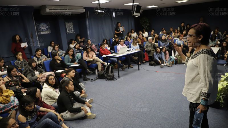 Claudia Sheinbaum se “masculinizó”: académica de la UAEH.