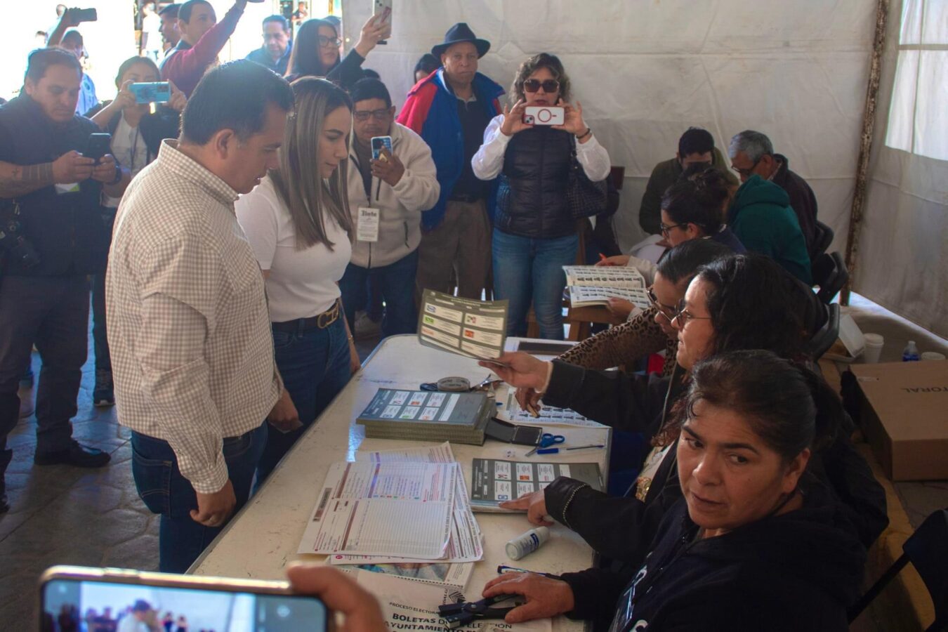 Acusa Hernández Araus llamadas de intimidación.