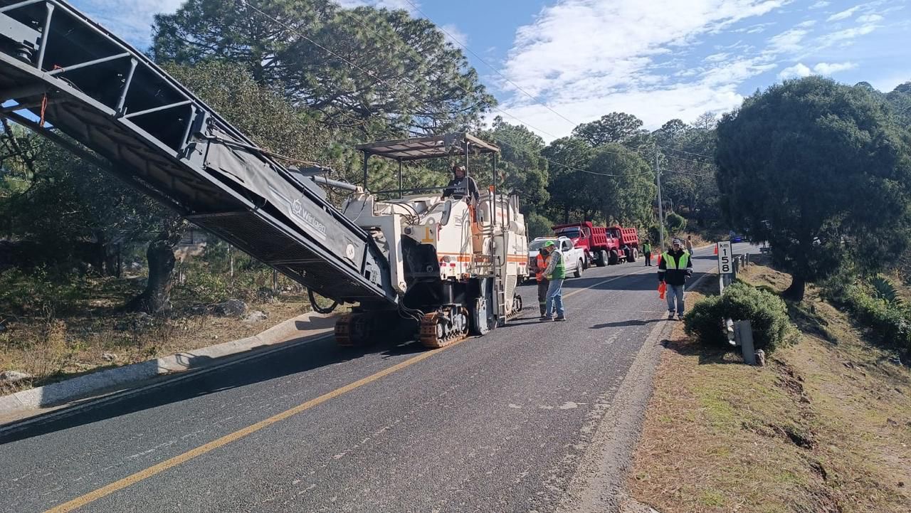 Reencarpetarán carretera Zimapán a Jacala 