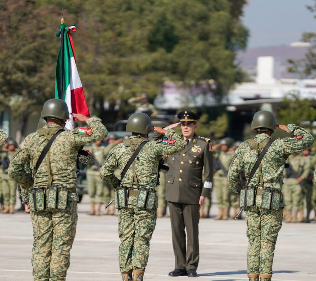 Relevo en la comandancia de la 18va Zona Militar.