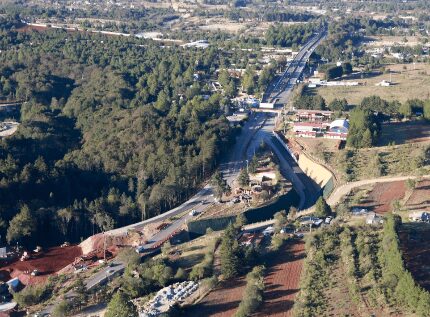 Sin explicación, retrasan entrega de tramo Pachuca-Huasca.