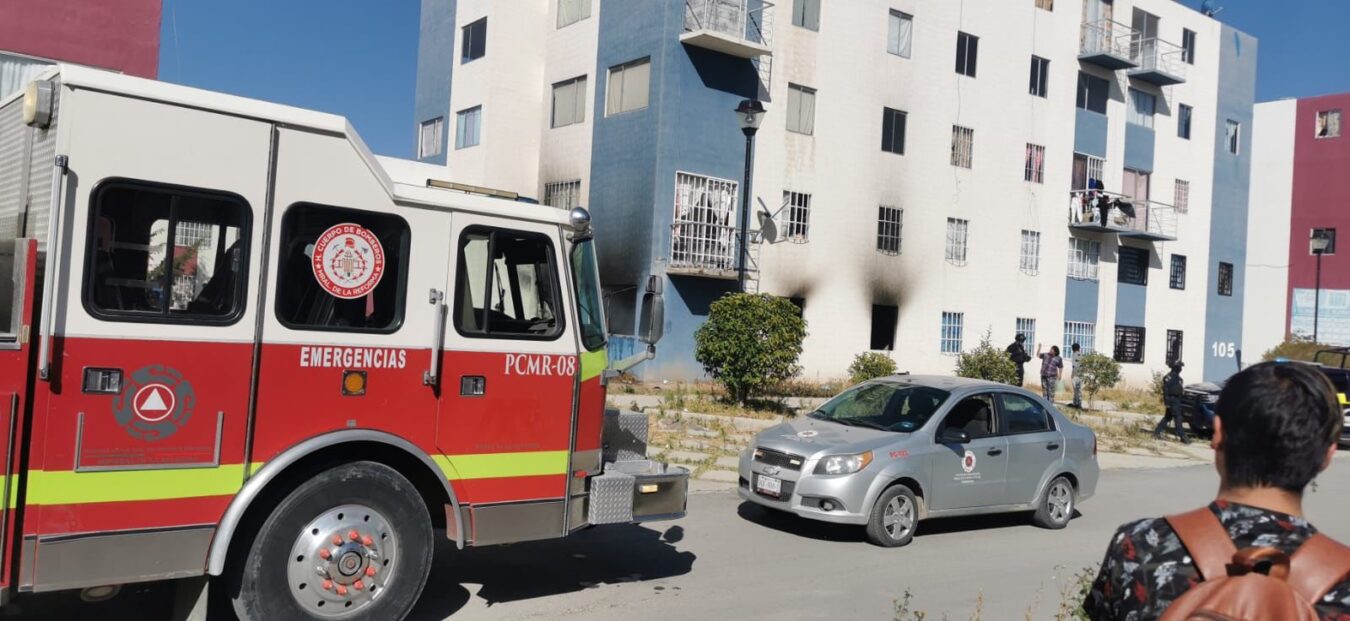 Sofocan incendio en Mineral de la Reforma