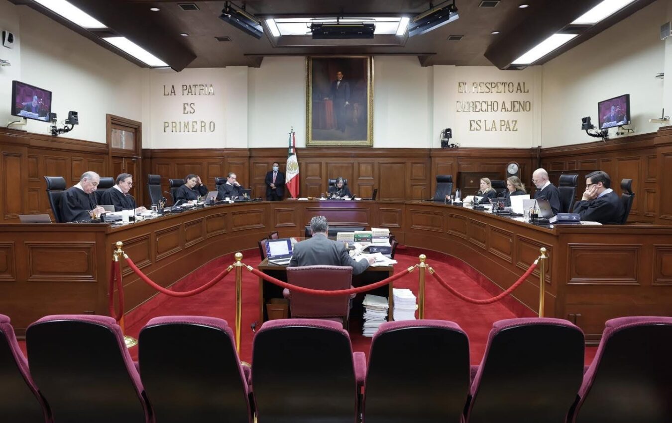 Corte resuelve que el TEPJF no puede supervisar a jueces de amparo