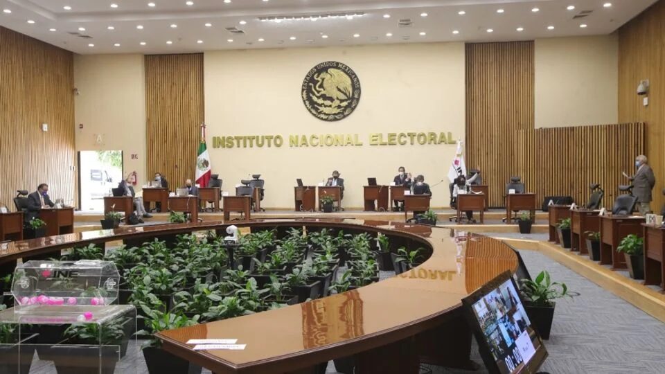 Pospone INE informe de candidaturas de elección Judicial.