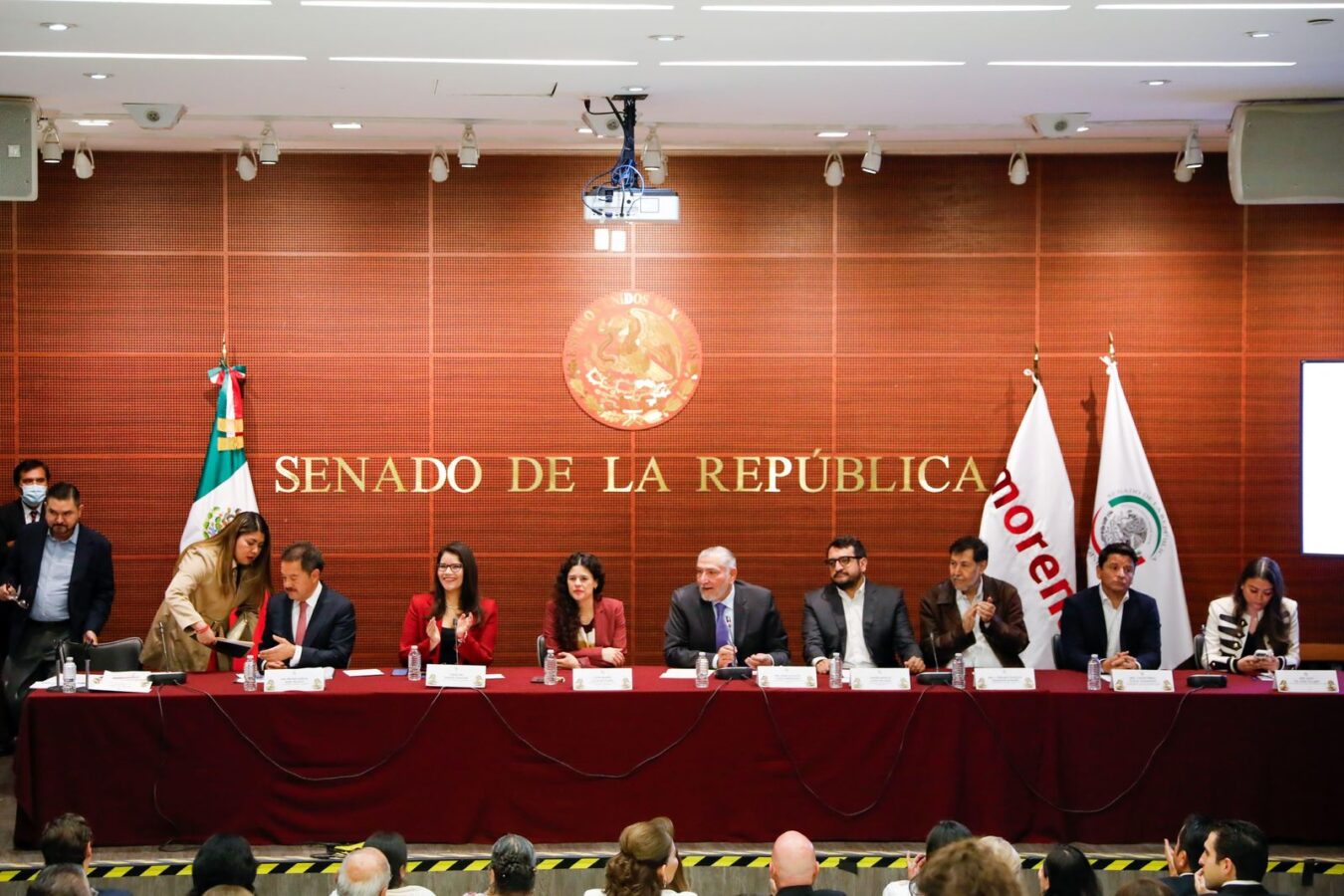 Presentan a Cuauhtémoc Ochoa como vicecoordinador de la bancada de Morena en el Senado