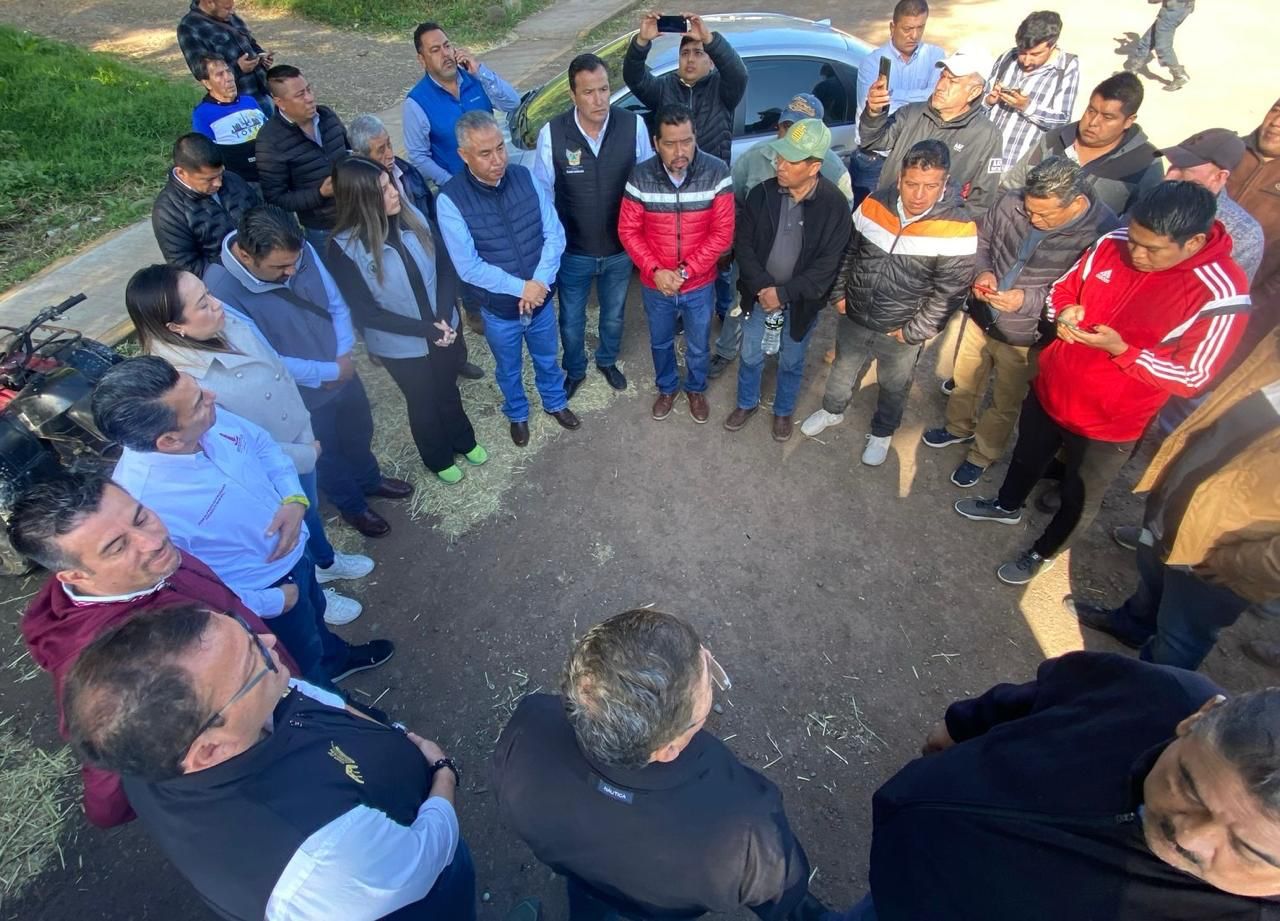 Conjuran bloqueo; comprometen arreglo de carretera en la Huasteca.