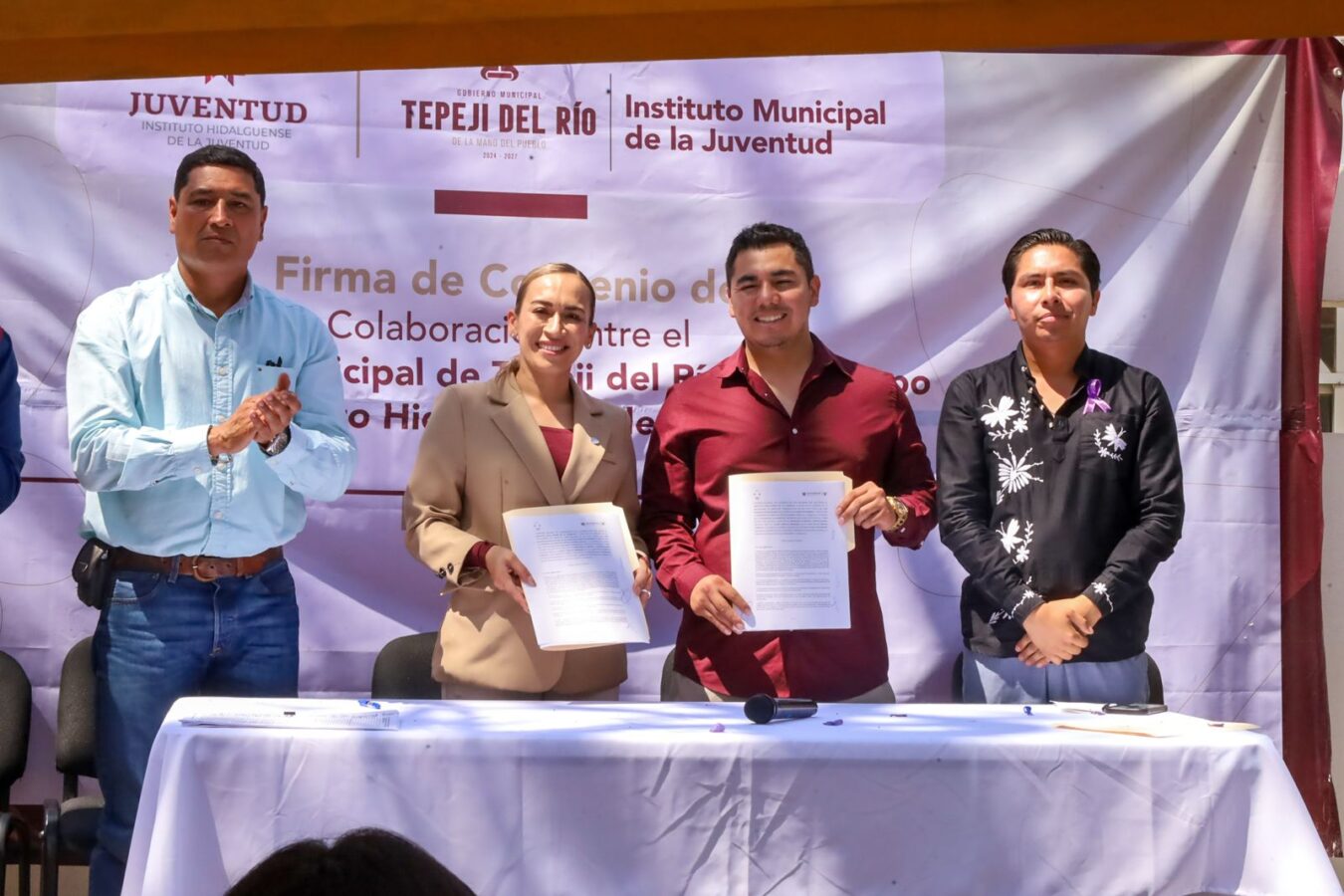 Firma convenio gobierno municipal de Tepeji del Río de Ocampo y el IHJ