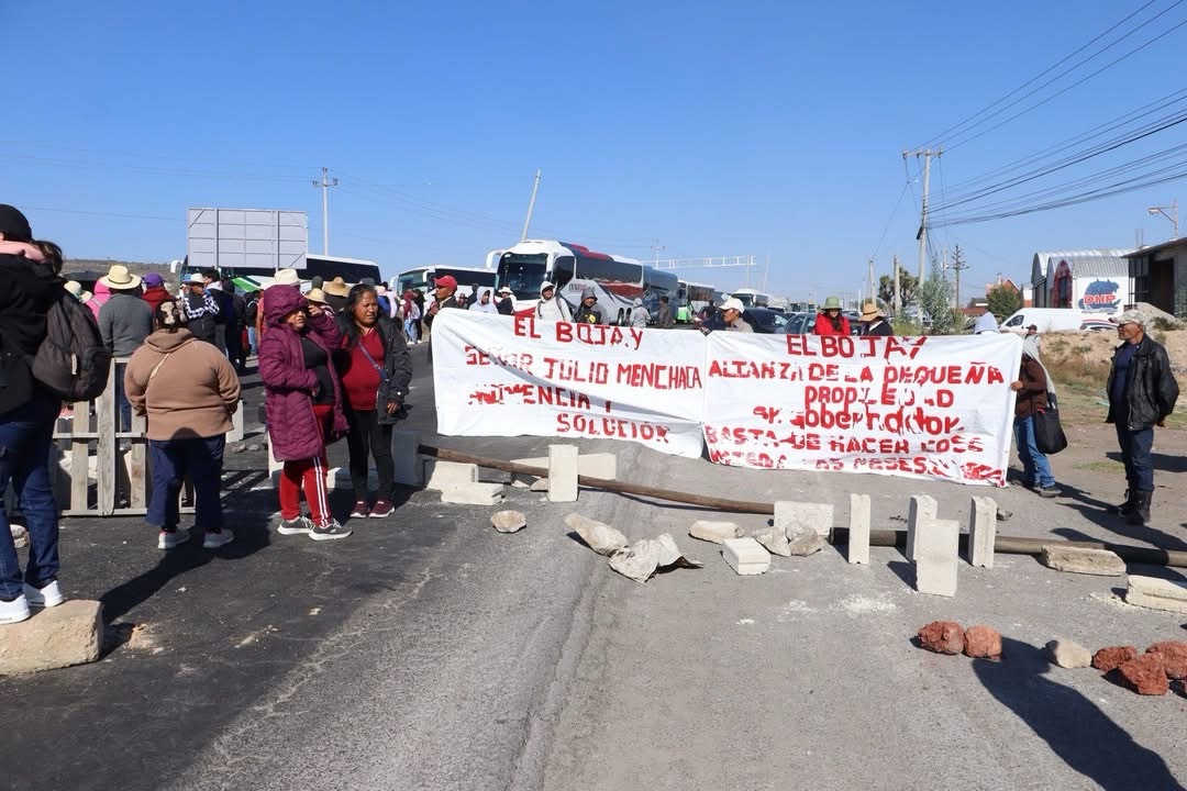 Manifestantes rechazan mesa de diálogo con autoridades estatales