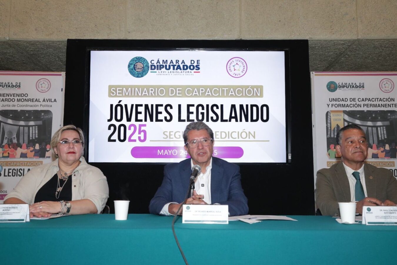 Usan foro de capacitación legislativa para “crear líderes”.