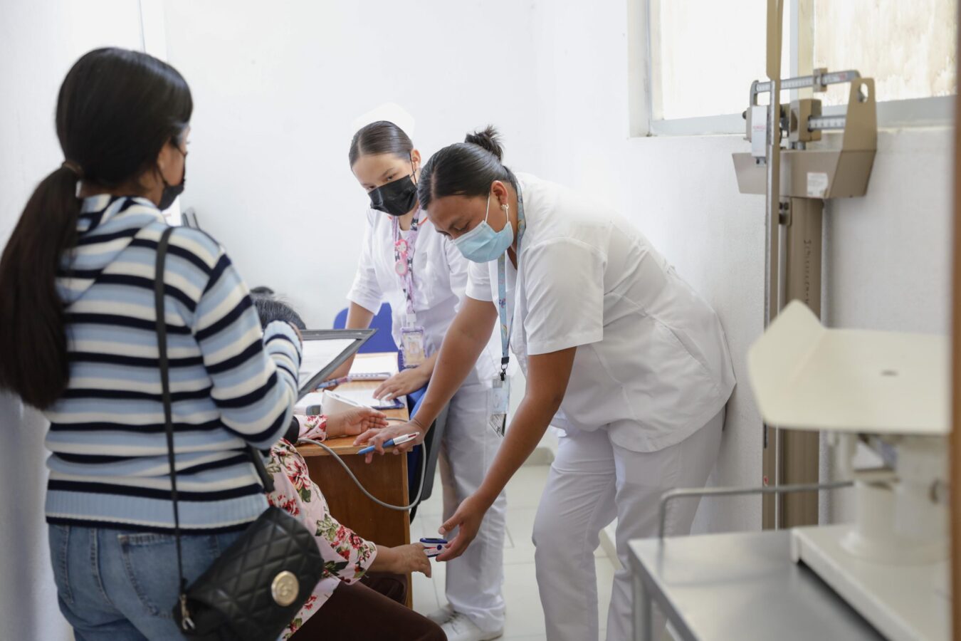 Atienen IMSS Bienestar a más de 100 personas por accidentes en Semana Santa